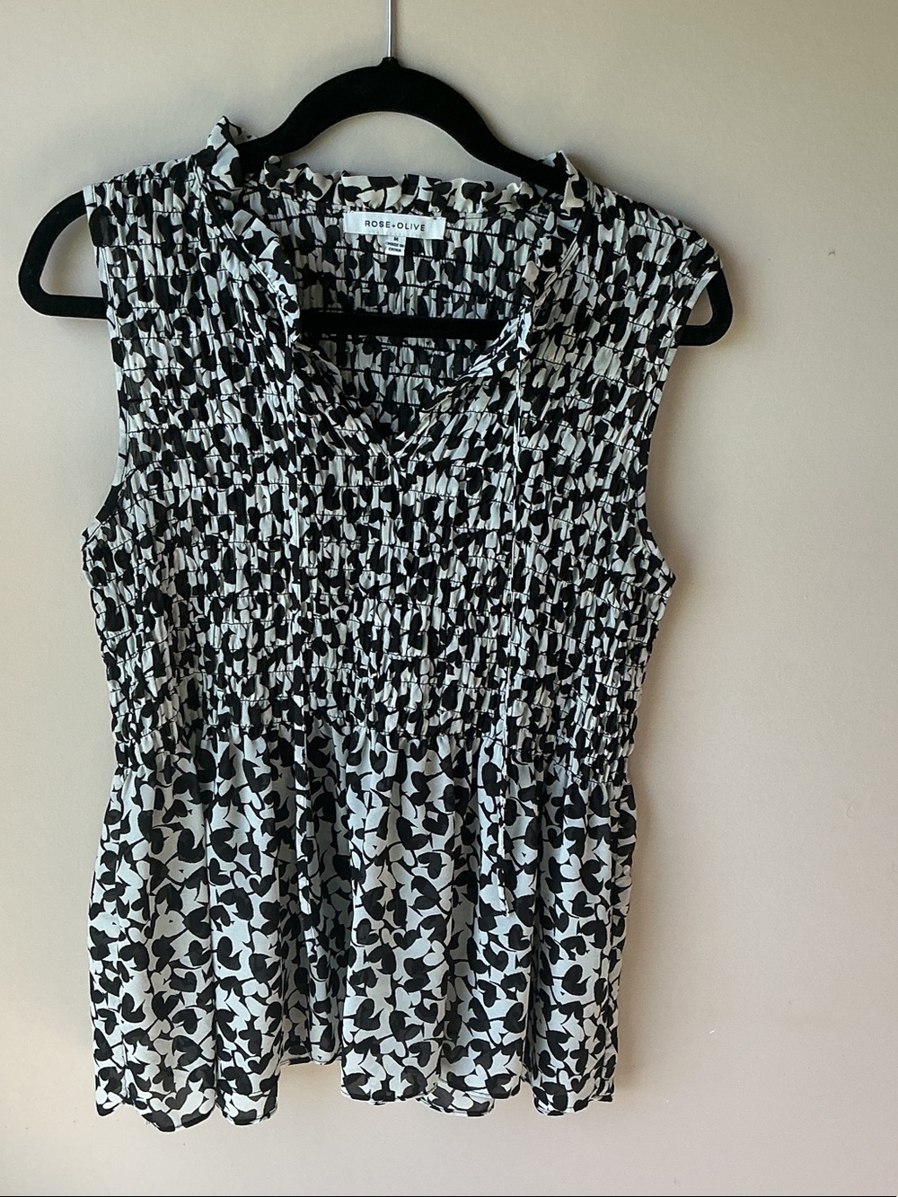 Rose & Olive Black and White Smocked Floral Sleeveless Top